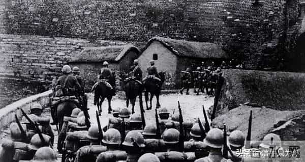 朝鲜遇灾，77岁重庆老太寄100吨面粉给朝鲜，金正日亲称胡妈妈