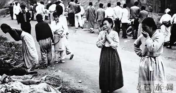 朝鲜遇灾，77岁重庆老太寄100吨面粉给朝鲜，金正日亲称胡妈妈