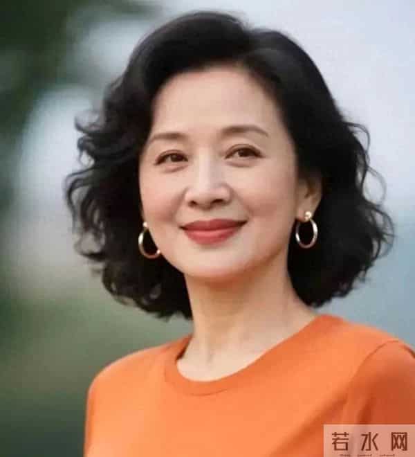 60岁女人让你碰，不是你别傻了，那不是将就，那是交给你半条