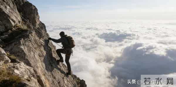 每一个今天都不可复制，多走一步就多份成长，持续向上终见优秀