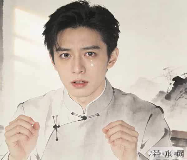 我月薪2万6全交母亲保管，媳妇手术急需2万她都不给