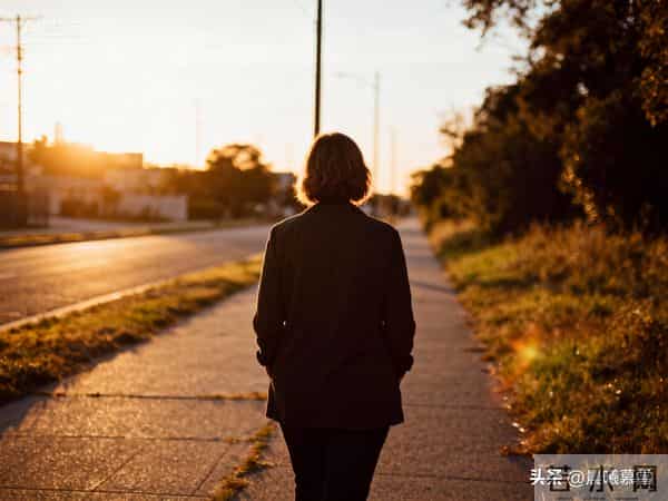 成年后才懂：父系亲戚与母系亲人，从来不是同一种存在