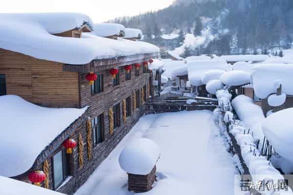 心眼坏的人，往往有这几个特征，离这种人远点，他们心眼不正