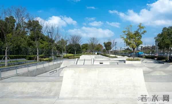 惊讶发现：不管有钱没钱，现在大多数人，都过着无聊无趣的生活