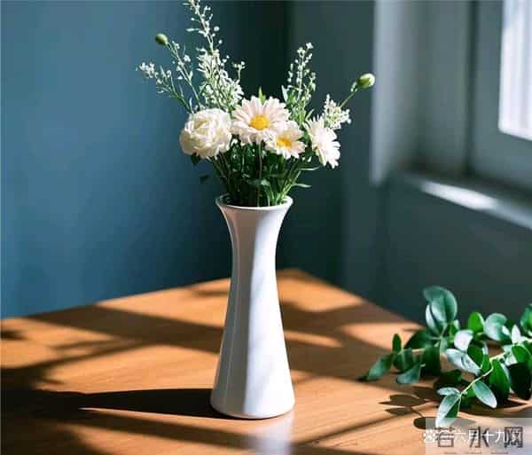 女人动情后,通常会给你三种暗示,等你“进攻”