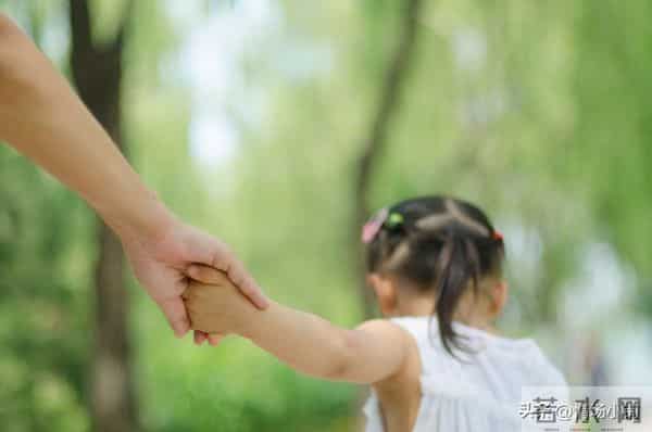 人老了才发现：凡是跟儿女住在一起的！90%以上最后都得翻脸