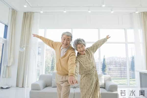 两性关系：男人过六十，永远不要在妻子面前，做这三件事