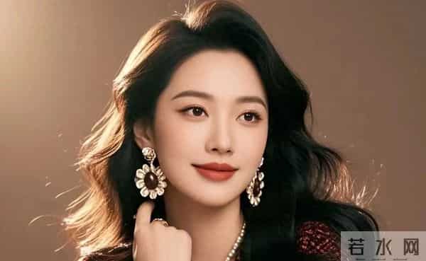 女人五十岁后最大的“瘾”,不是爱情,而是这三个“自我满足”