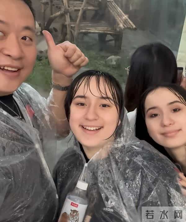 北京阿光双胞胎女儿回中国深造,即将抵达中国,此行或在中国落户