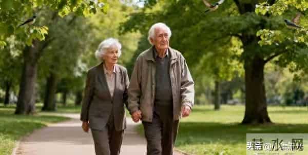 夫妻到了晚年，还愿意睡在一起的多半是这三种人，你是哪一种