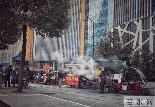 惊讶发现：不管有钱没钱，现在大多数人，都过着无聊无趣的生活