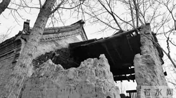 86年结婚，洞房夜竟是姐姐代替，她笑：反正都是你的