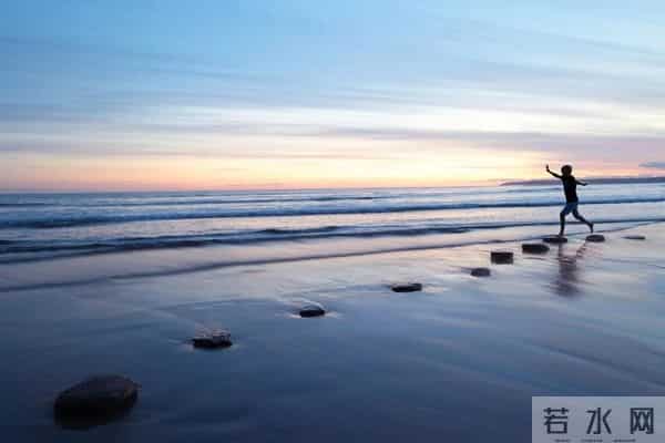 性格好的人，大多是因智慧高。不在烂局中证明自己，不把情绪对错当成胜负输赢