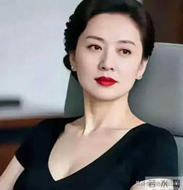 搂着睡可以,亲嘴也行,但女人说的话,你敢全信吗?