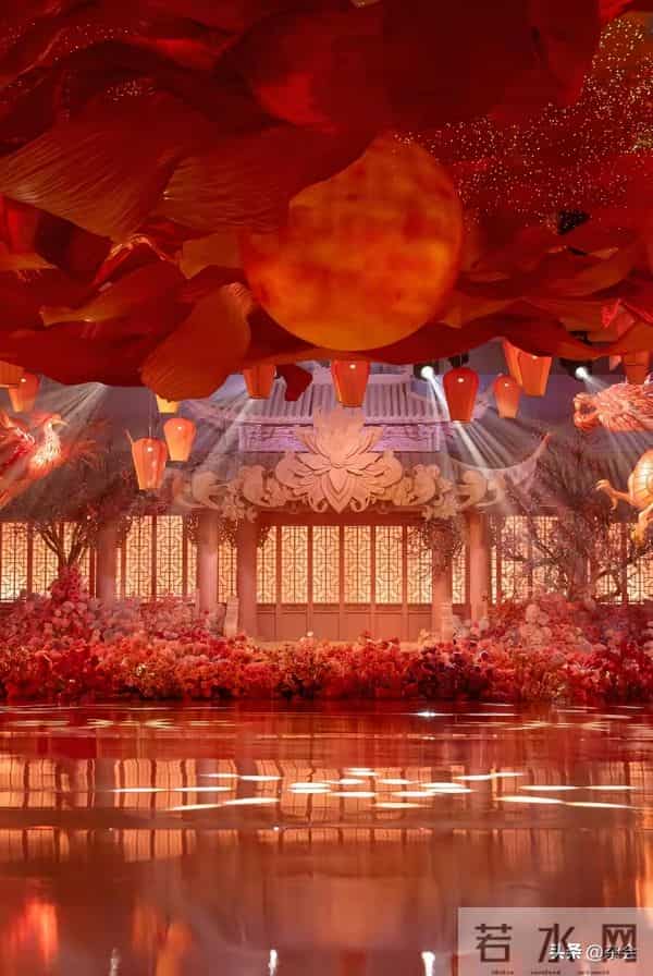 霸王茶姬创始人大婚！中式婚礼极尽华美，新人郎才女貌超登对