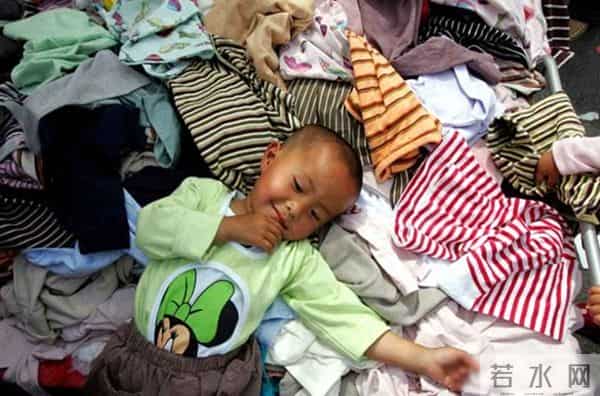 心理学：不要给孩子穿别人的旧衣服，原因有3，求爸妈别再省了！