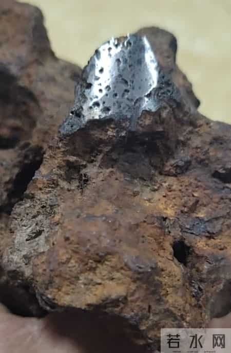 广西桂林第一个陨石坠落点被找到