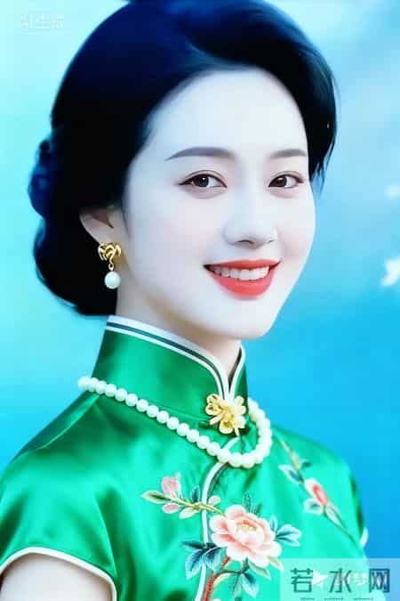 绿罗旗袍裁春色，珠玉簪妆绽芳华。沉鱼落雁，一顾倾城