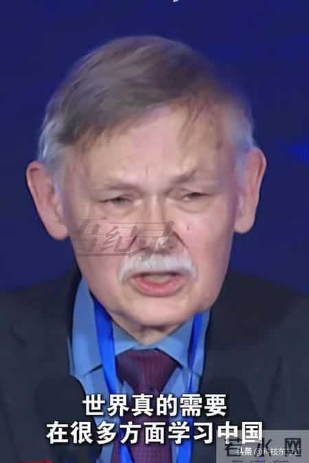 美国教授：了不起，中国1969年的这本手册，就连美国也翻印