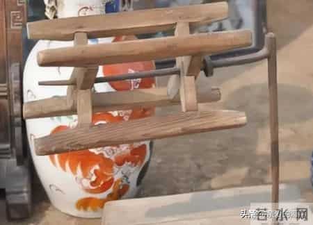 40年前的老物件，图2是难以启齿的女性用品，全用过说明已经老了