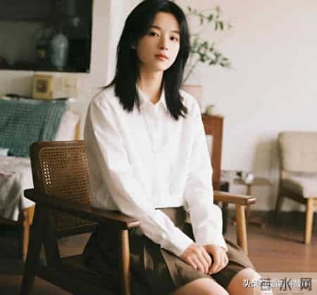 我把老公情人捅了,刑满出来时,他跪地-财产全给你,再爱我一回行吗