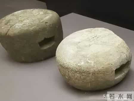 40年前的老物件，图2是难以启齿的女性用品，全用过说明已经老了