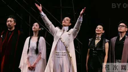 冯远征硬刚人艺 “戏混子”:“嫌钱少就滚!” 这波操作炸翻全网