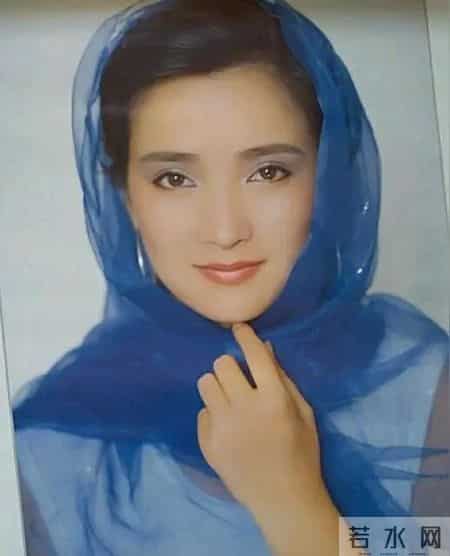 何晴晚年身家曝光，数字让网友沉默：原来她把一生都给了角色！