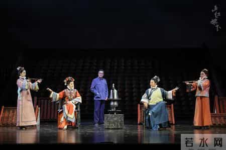 冯远征硬刚人艺 “戏混子”:“嫌钱少就滚!” 这波操作炸翻全网