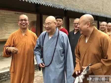 一代名僧圣辉法师：29岁出家，身兼多职，为我国佛教的代表人物