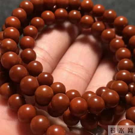 从几千到过万！敢玩这种手串的，都不差钱！