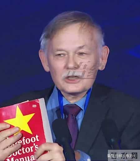 美国教授：了不起，中国1969年的这本手册，就连美国也翻印