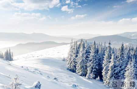 当今7位诗人的7首写雪诗，互相之间的差距有多大？超出了你的想象