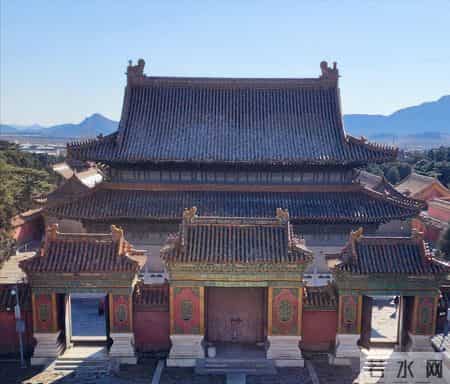 盗墓界有个“不成文规定”：金银珠宝都可拿，唯有一样东西不能动