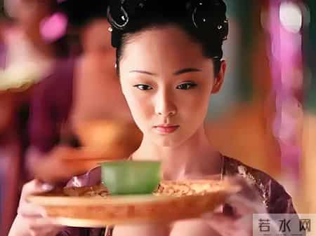 古代通房丫鬟太惨，白天伺候女主，晚上应付男主人，怀孕下场更惨