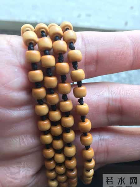 从几千到过万！敢玩这种手串的，都不差钱！