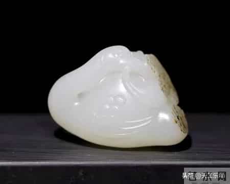 能出羊脂的洒黑皮！神奇的和田玉“油库料”！