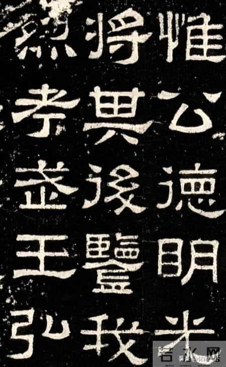 石头上的史诗：两汉四百年，华夏精气神全靠它们记录