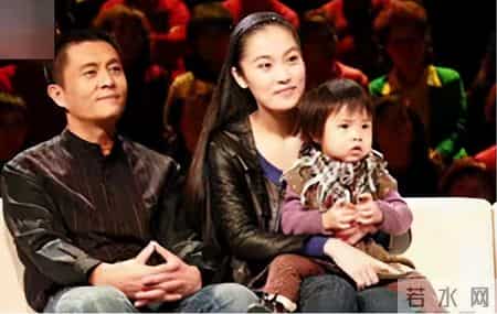 常戎这辈子最正确的决定，就是和王菁华分手，娶了小他17岁的张远