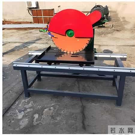 平洲公盘惊现“石胆”绝杀:朽木皮壳内藏琉璃翠,父子恩怨一刀平