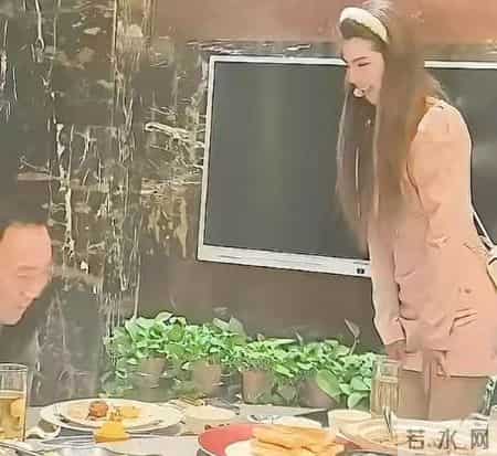 杨少华担心的事还是发生，杨议终是步了侯耀华后尘，郭德纲没说错