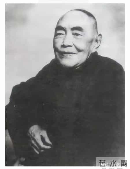 南京博物院真是越扒越有！更多细节曝光，鉴定真伪的并不是专家