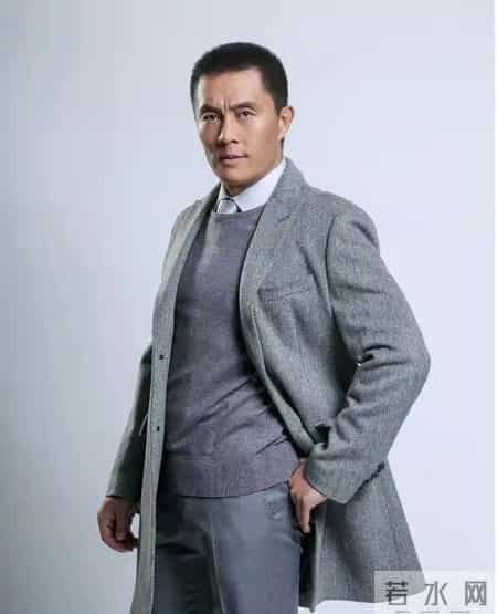 常戎这辈子最正确的决定，就是和王菁华分手，娶了小他17岁的张远