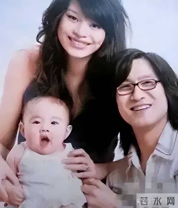 风水轮流转，汪峰20岁女儿小苹果，终究走上了亲妈葛荟婕的老路