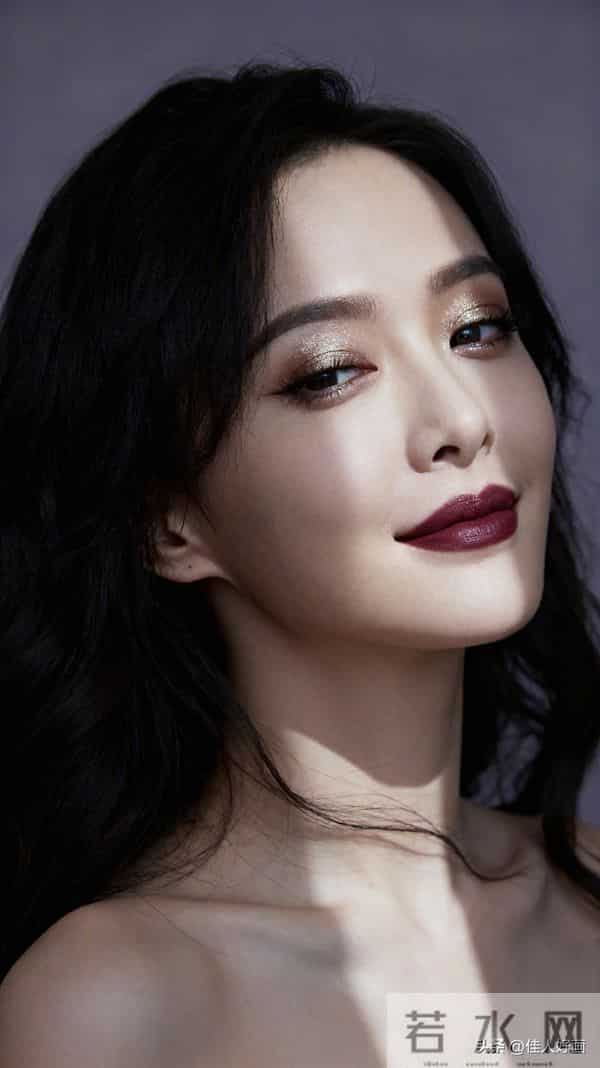 浆果红唇，醉意里的妩媚