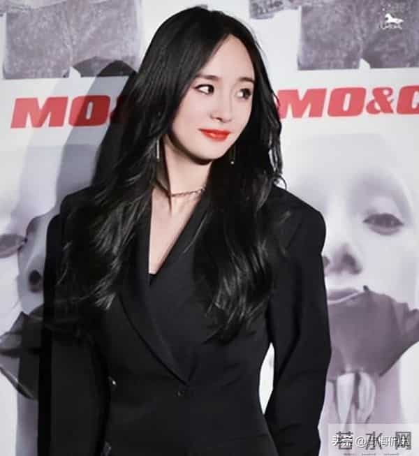 刘恺威没想到，前妻杨幂会因香港火灾后一特殊举动，实现口碑暴增