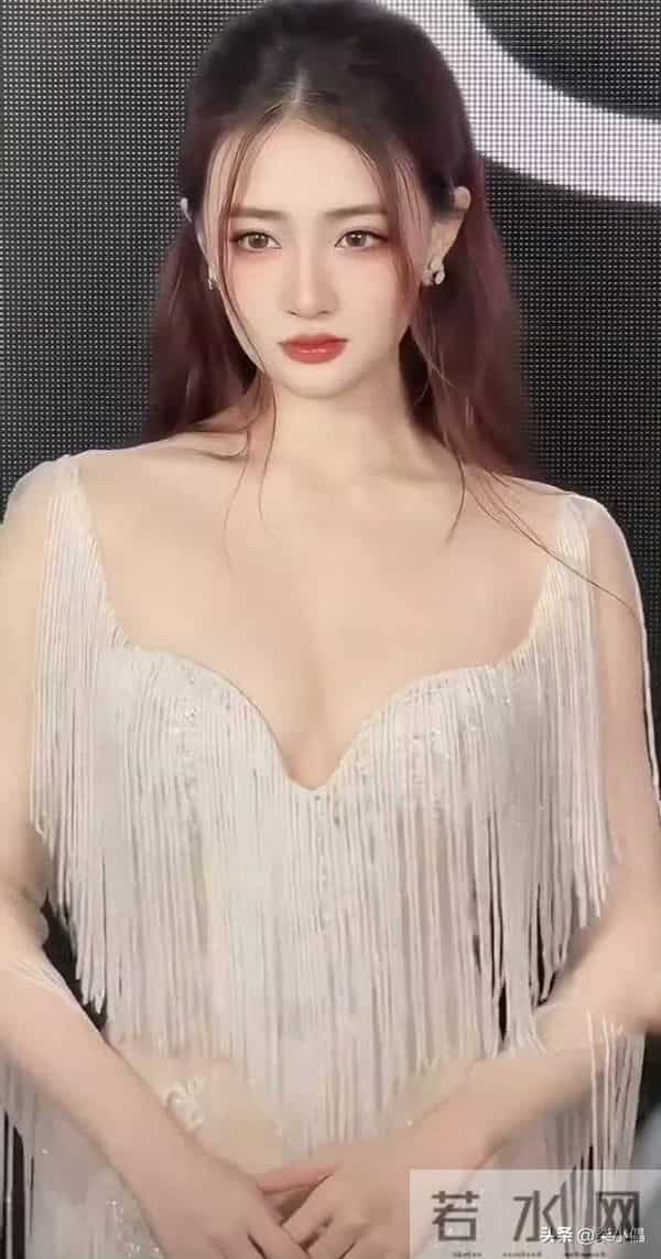 徐璐｜最近很出圈，很性感