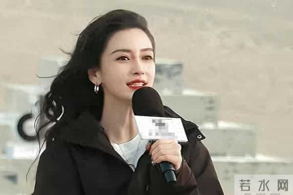 杨颖做公益低调捐款，离婚后婆婆还帮说话，复出靠啥赢回人心？