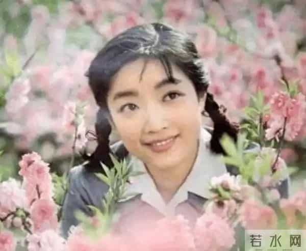 张闽：与前夫分开后，再婚嫁国外丈夫，生活差距大