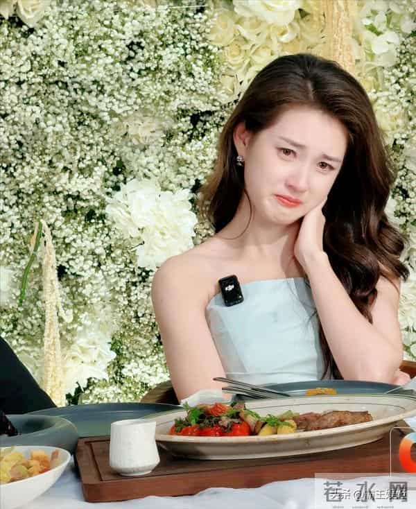 刘诗诗怎么也没想到，曾给她演丫鬟的女孩，在另一个赛道成了顶流